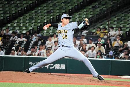１回を無失点に封じた湯浅（撮影・間宮涼）