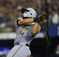 ８回、満弾を放つガルシア（撮影・田中太一）