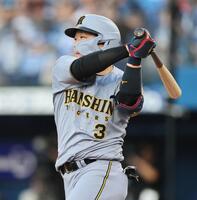 １回、適時打を放つ大山（撮影・田中太一）