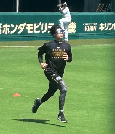 　ショートダッシュで調整する才木