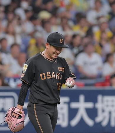 ５回、福永に二塁打を許した伊原（撮影・西田忠信）