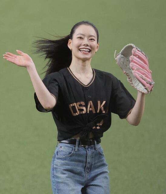 京セラドーム降臨の２６歳美女に騒然