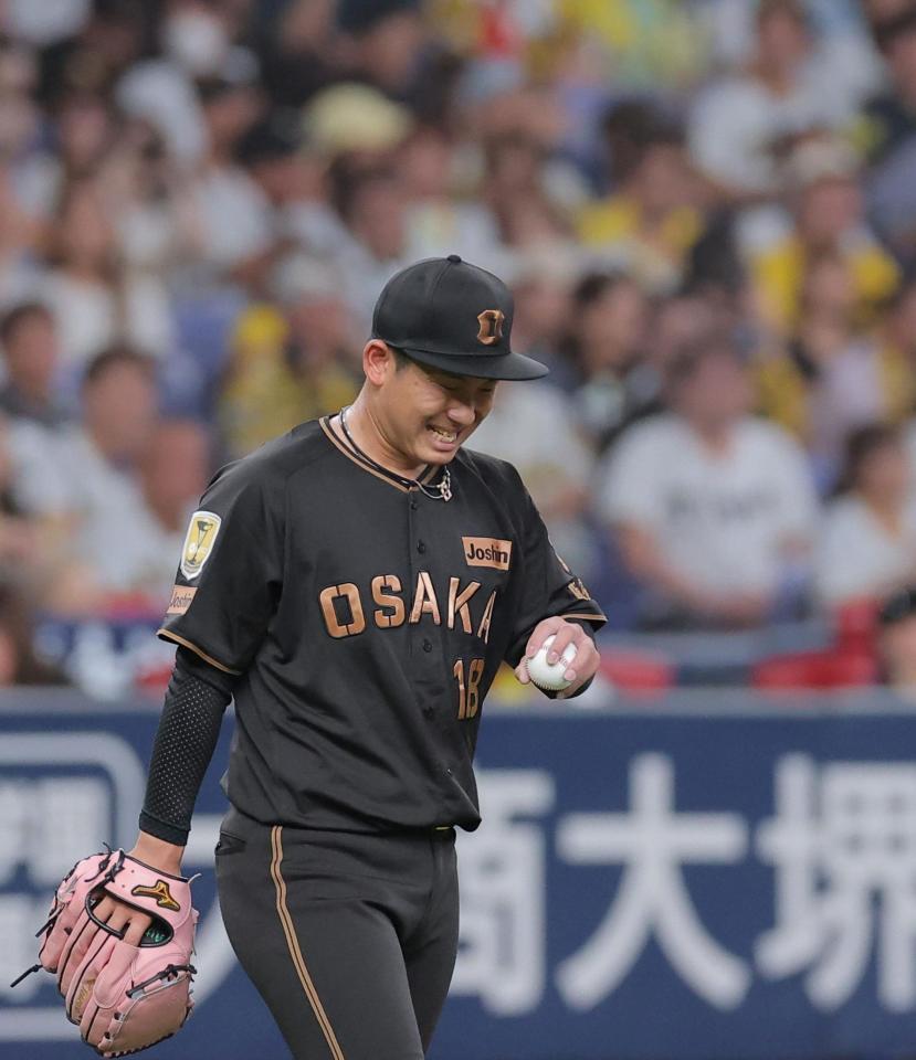 ５回、福永に二塁打を許した伊原（撮影・西田忠信）