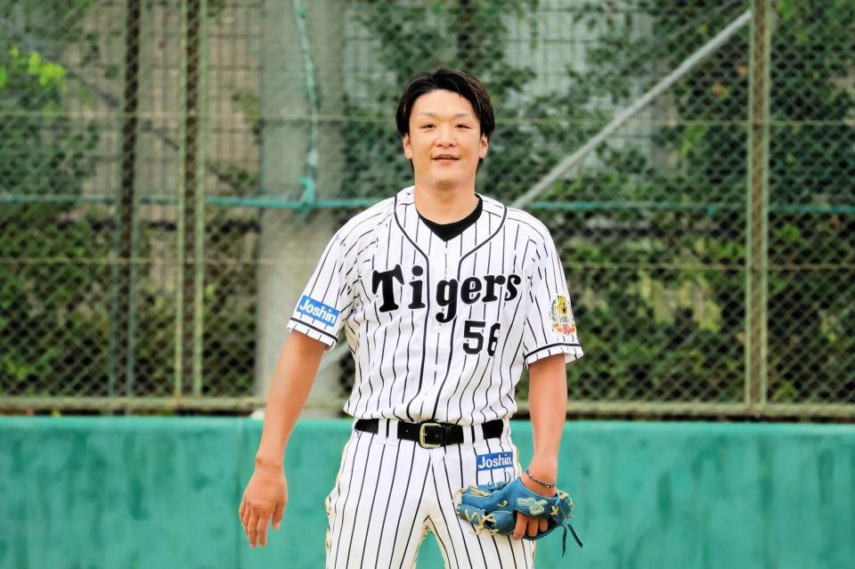 野球教室に参加した阪神ＯＢの松田遼馬氏