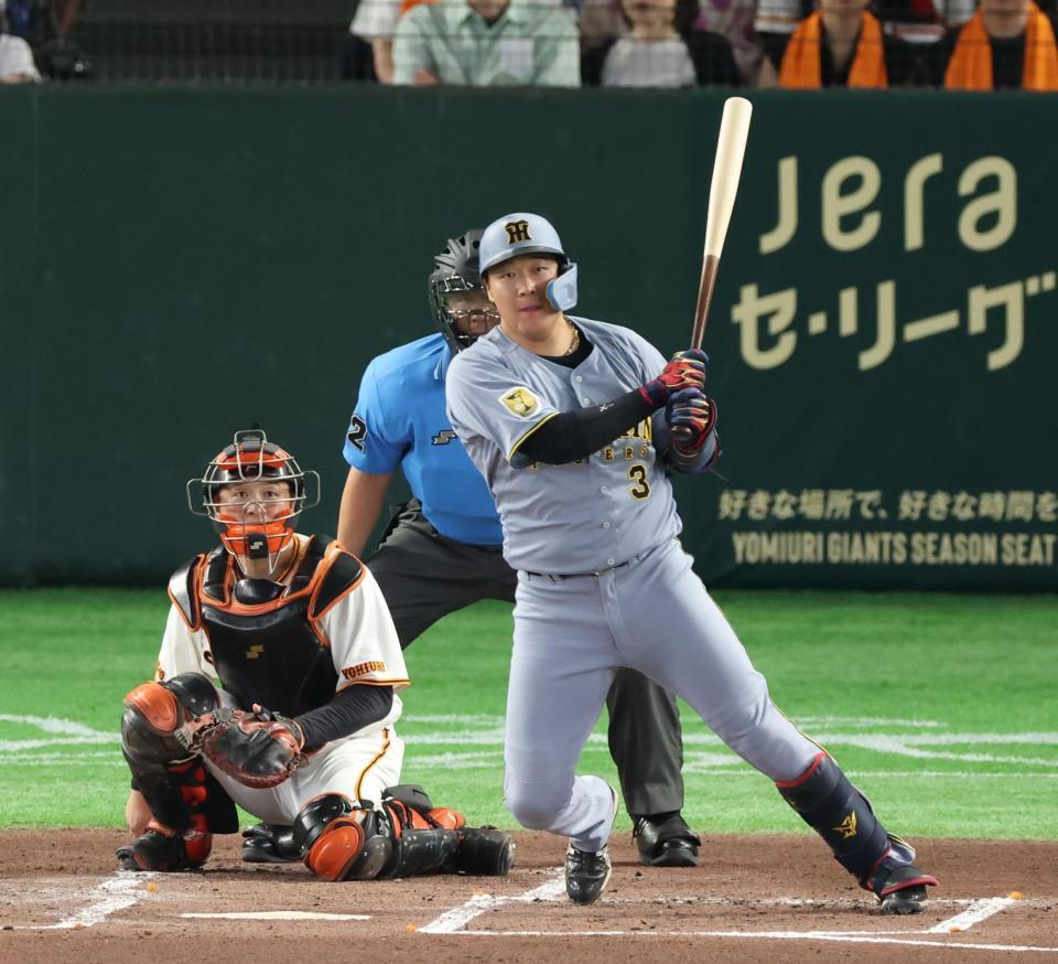 ２回、中前打を放つ大山（撮影・金田祐二）