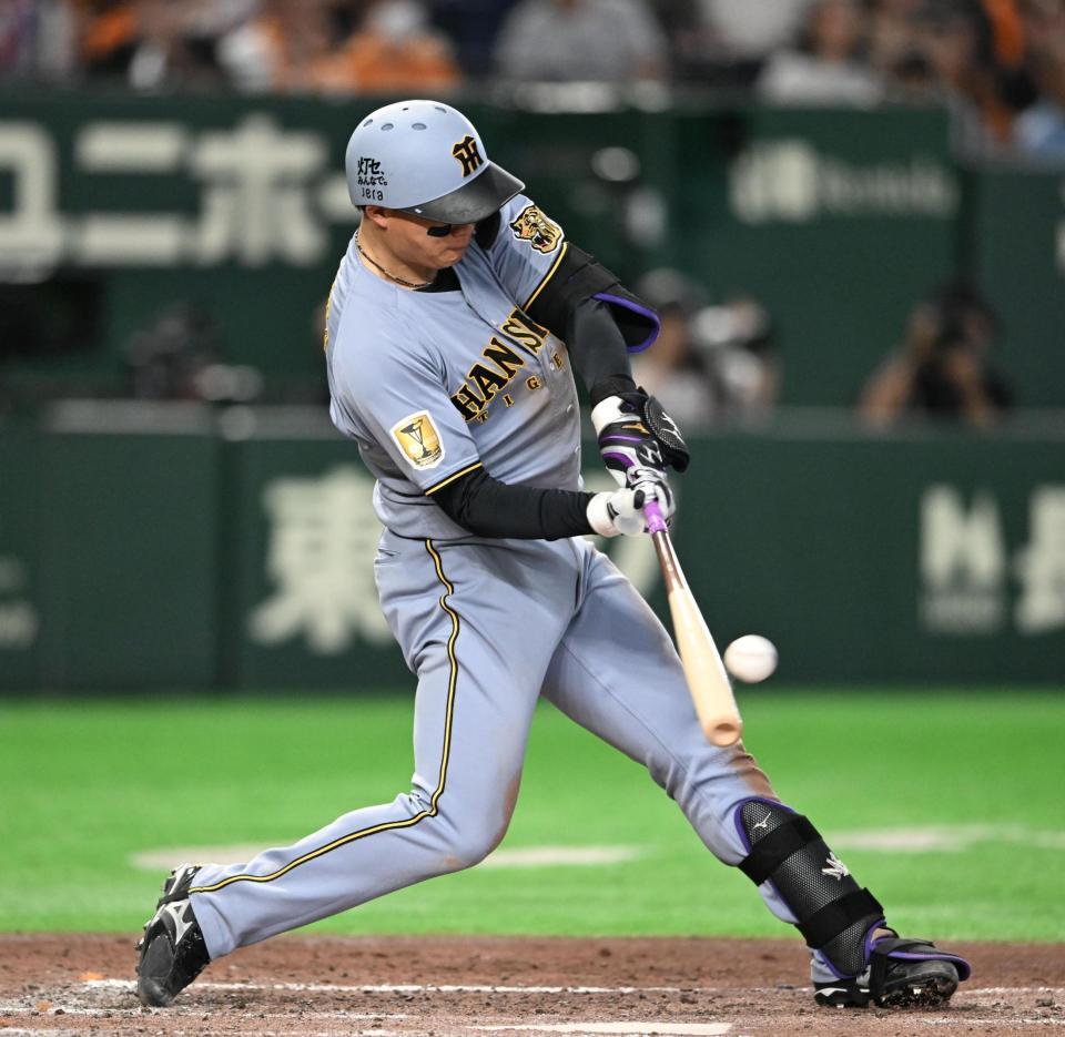 ３回、森下が中越えにソロを放つ（撮影・堀内翔