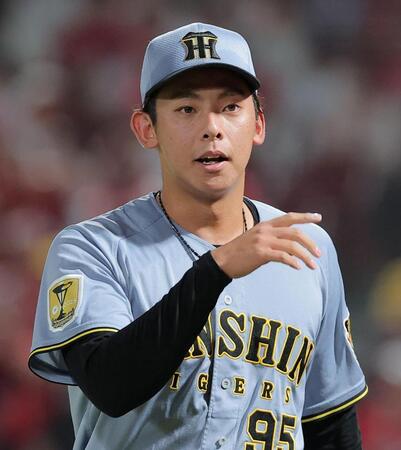 ７回を無失点に抑えベンチに戻る神宮（撮影・西田忠信）