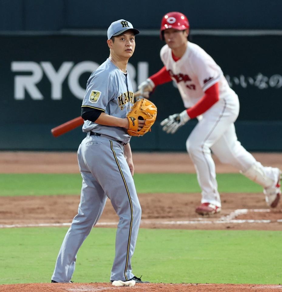 ３回、大竹は斉藤優に中前打を許す（撮影・山口登）