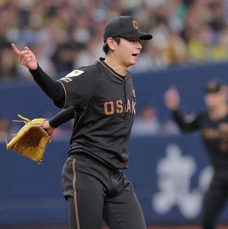 ２回、西村を三振に仕留めた下村（撮影・西田忠信）