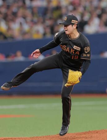 ６回、力強く投げ込む下村（撮影・西田忠信）