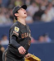 ３回、武岡に同点ソロを浴びた下村（撮影・西田忠信）
