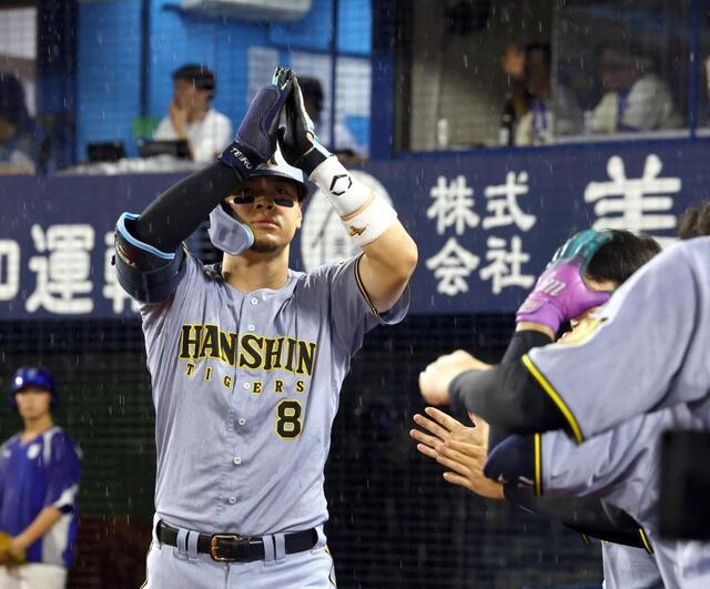 佐藤輝が衝撃の30号 森下に負けじと