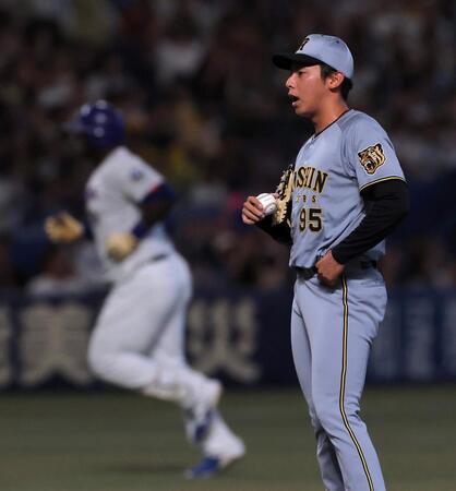 ６回、サノーに２ランを浴びた神宮（撮影・西田忠信）