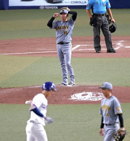 ４回、上林に先制２ランを浴びる西勇（撮影・立川洋一郎）