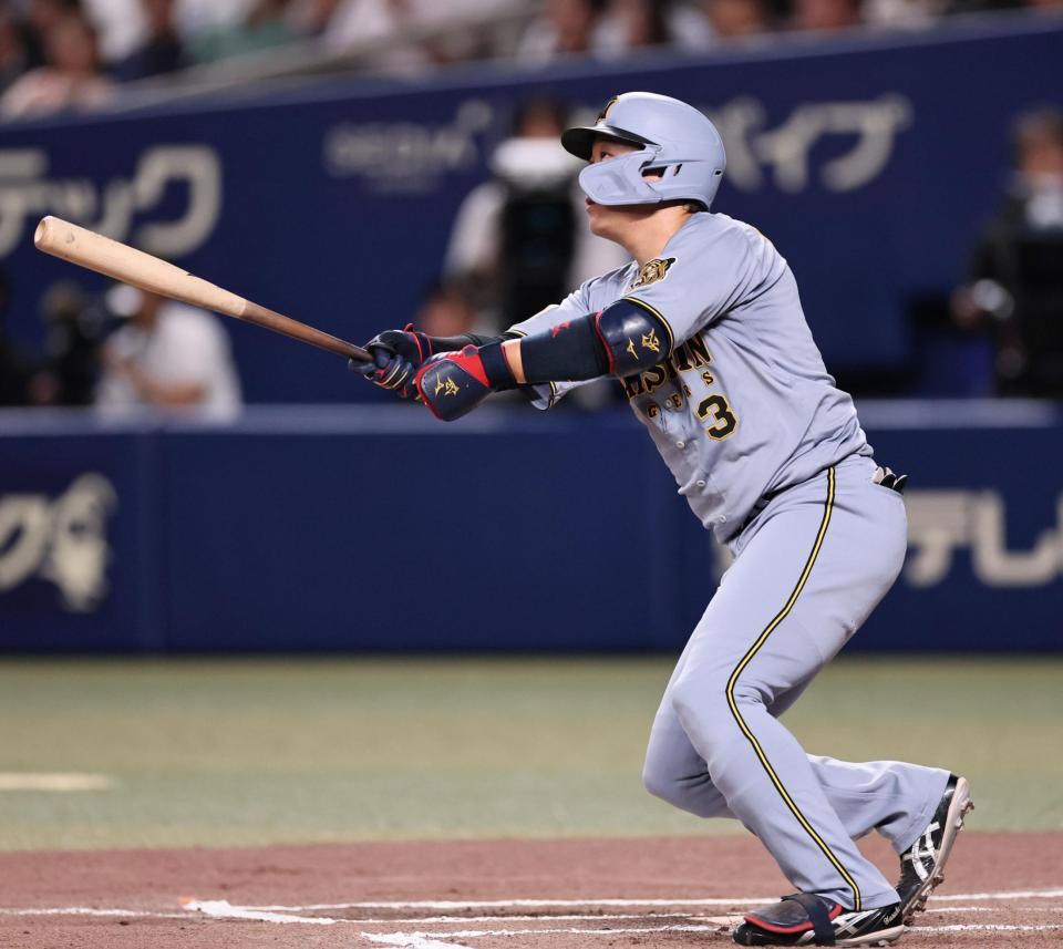 ６回、ソロを放つ大山（撮影・田中太一）