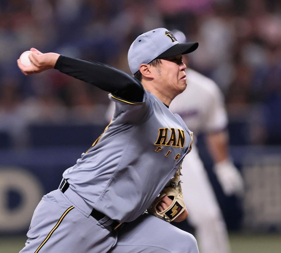先発し、投げ込む西勇（撮影・田中太一）