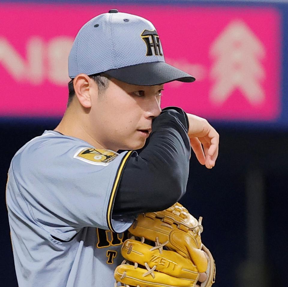 ３回、サノーに勝ち越し打を許した下村（撮影・西田忠信）