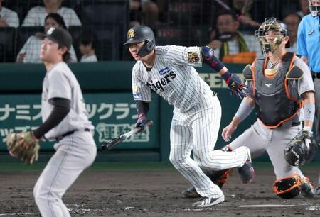　５回、右犠飛を放つ大山