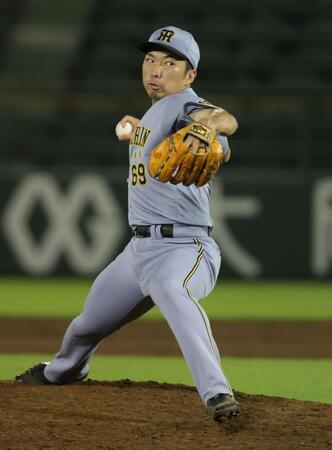 ８回に登板し、１イニングを３人で抑えた石井（撮影・坂部計介）
