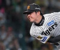 ５回、汗を飛ばして力投する才木（撮影・西田忠信）