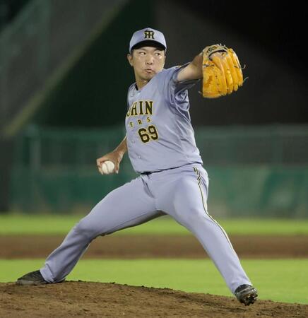 　７回に登板した石井（撮影・坂部計介）
