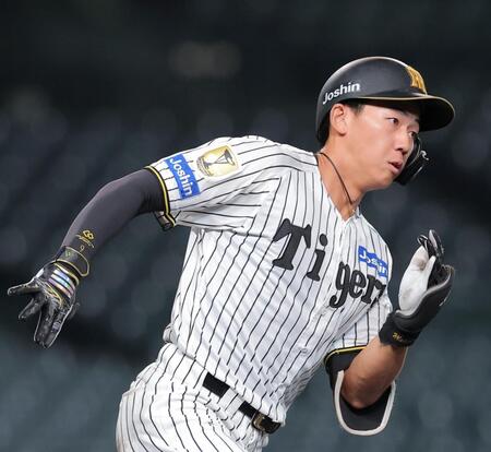 ５回、左前打を放ち一塁に走る立石（撮影・西田忠信）