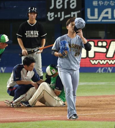 ４回、宮本に死球を与えた桐敷（撮影・金田祐二）
