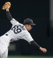 ６回から登板する石井（撮影・西田忠信）