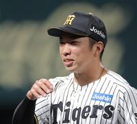 ６回を無失点に抑えベンチに戻る石井（撮影・西田忠信）