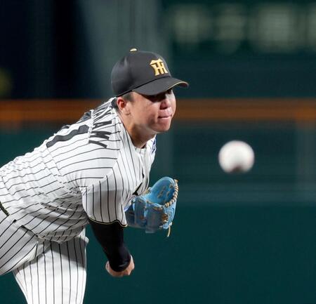 ＤｅＮＡ打線を相手に力投する村上（撮影・立川洋一郎）