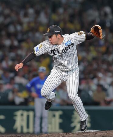 ８回から登板する石井（撮影・西田忠信）