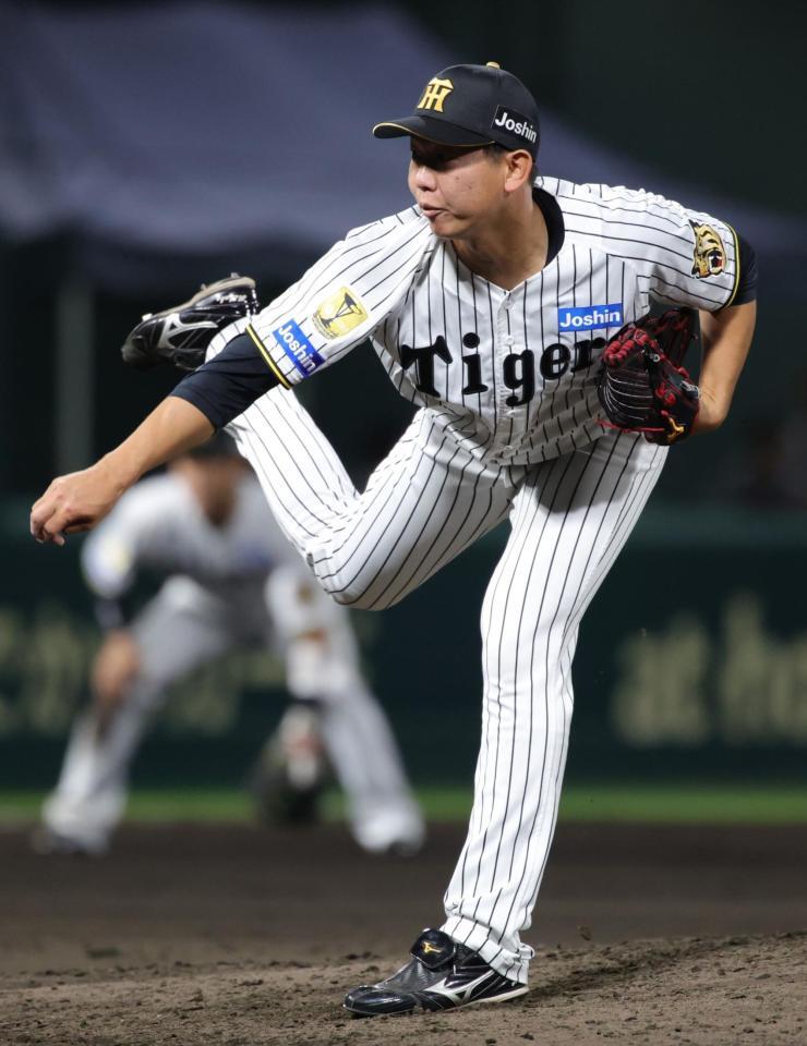 ８回、３番手で登板した畠（撮影・坂部計介）
