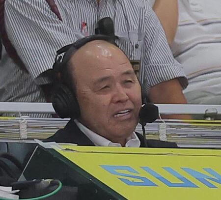 解説を務める岡田彰布オーナー付顧問（撮影・西田忠信）