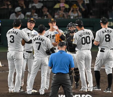 ２回、押し出しで先制を許し、ひと息つく大竹（撮影・飯室逸平）