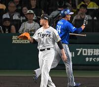 ２回、３点目を奪われる大竹（撮影・飯室逸平）