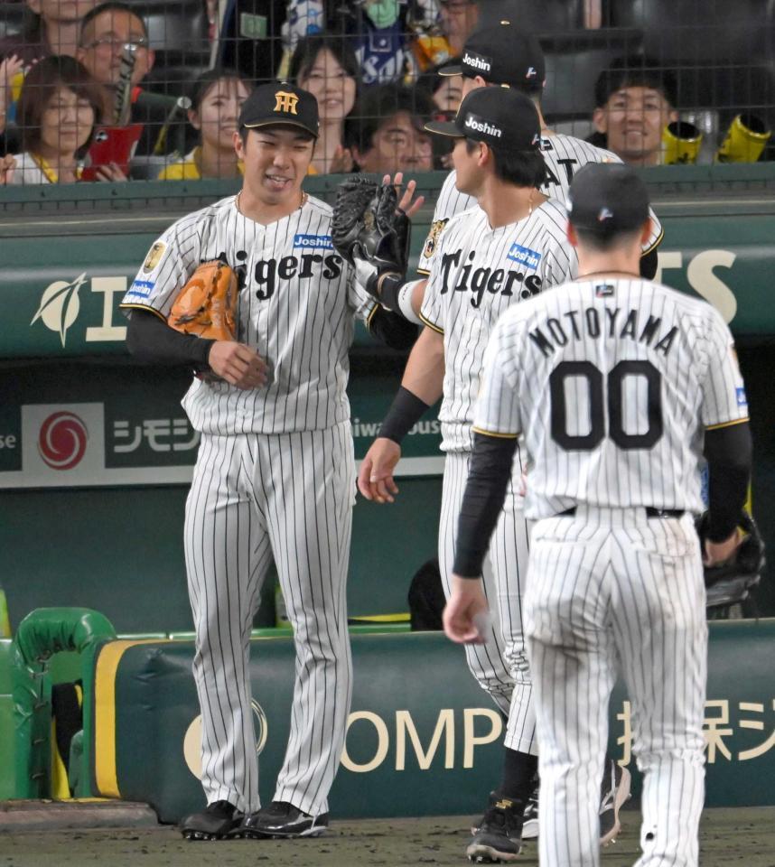 　無失点に抑え、安堵の表情をみせる（撮影・飯室逸平）