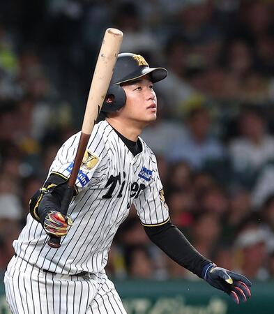 ５回、二塁打を放つ高橋（撮影・西田忠信）