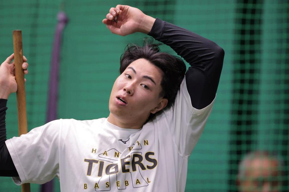 トレーニングで汗を流す工藤（撮影・西田忠信）