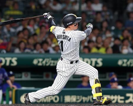 ３回、中前打を放つ森下（撮影・西田忠信）