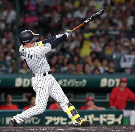 ４回、２ランを放つ森下（撮影・西田忠信）