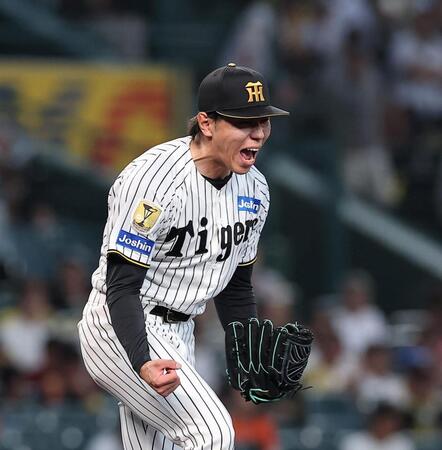 １０回、牧を三振に仕留め、ほえる工藤（撮影・西田忠信）