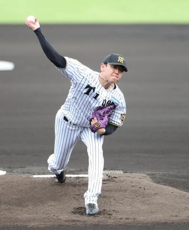 １回、力投する先発投手の阪神・小川一平＝日鉄鋼板ＳＧＬスタジアム尼崎（撮影・中田匡峻）