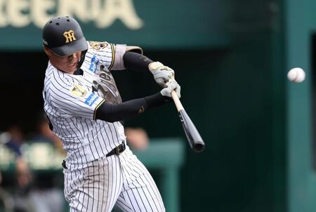 １回阪神１死二塁、右前適時打を放つ阪神・谷端将伍＝日鉄鋼板ＳＧＬスタジアム尼崎（撮影・中田匡峻）