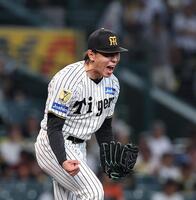 １０回、牧を三振に仕留め、ほえる工藤（撮影・西田忠信）