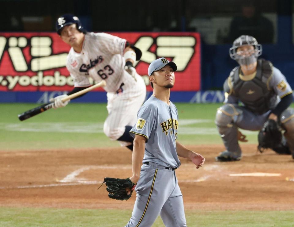 １回、増田に２ランを浴びる伊藤将（撮影・金田祐二）