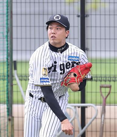 キャッチボールで調整する才木（撮影・西田忠信）