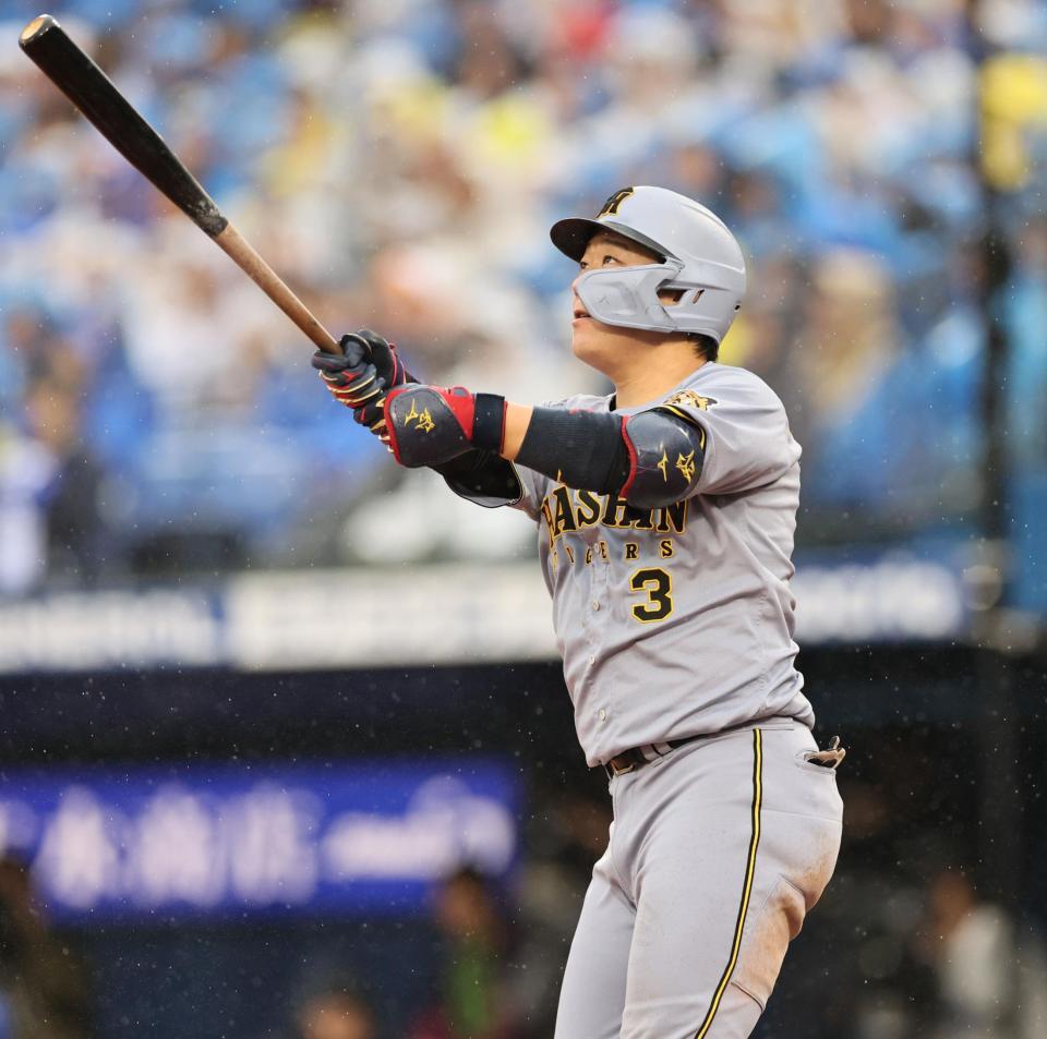 ４回、ソロを放つ大山（撮影・田中太一）