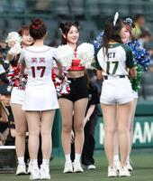甲子園に登場した台湾チア（撮影・西田忠信）