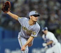 先発し、投げ込む伊藤将（撮影・田中太一）