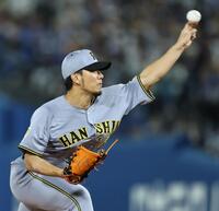 先発し、投げ込む伊藤将（撮影・田中太一）